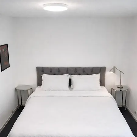 Pak C Apartment *